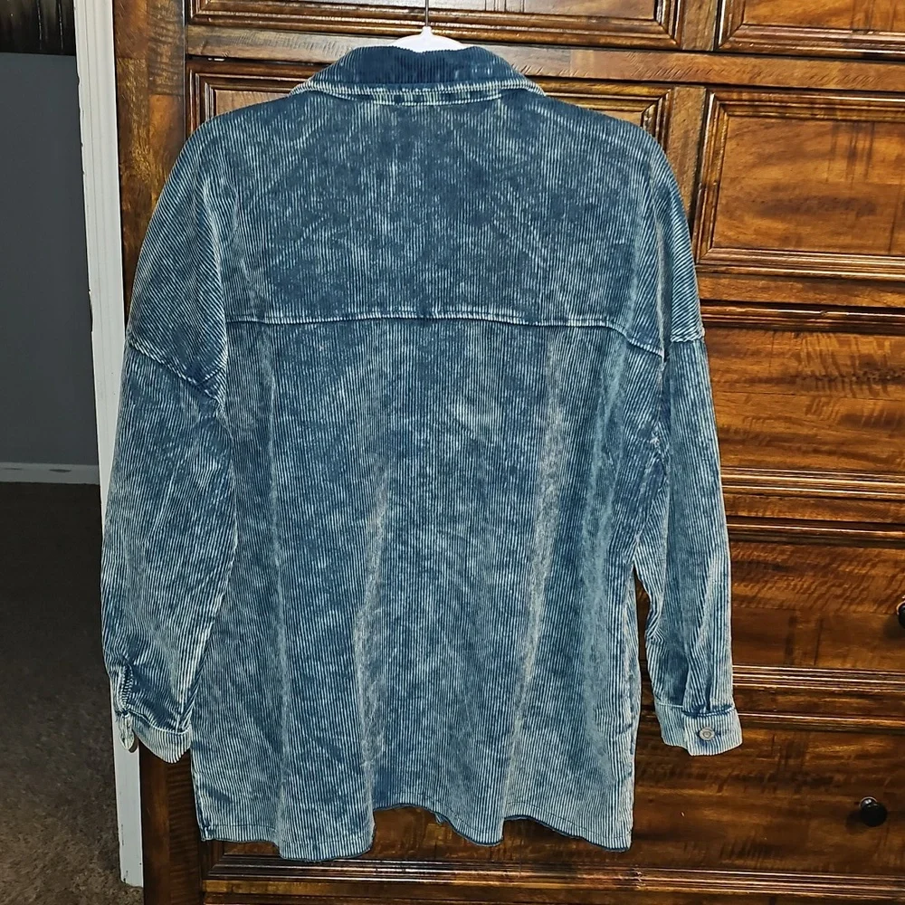 ZENANA Nwots womens Sz Medium Teal Blue Mineral Washed Corduroy Shacket!! - Picture 6 of 8